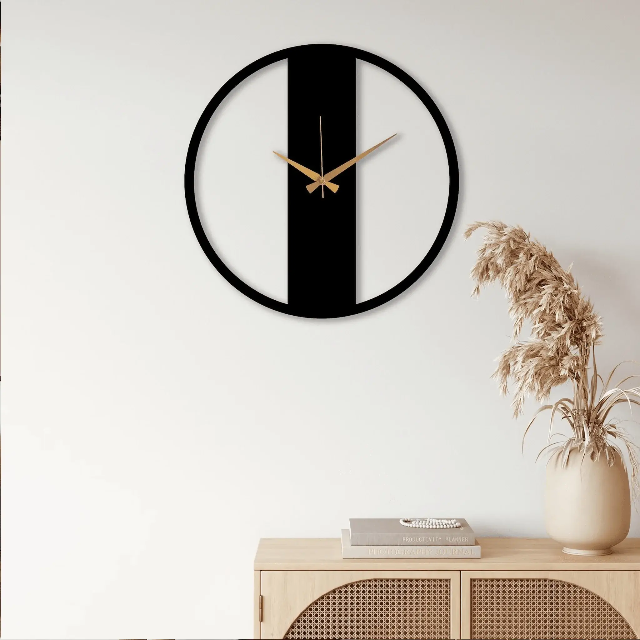 Stylish round Metal wall clock Stylish round Metal wall clock
