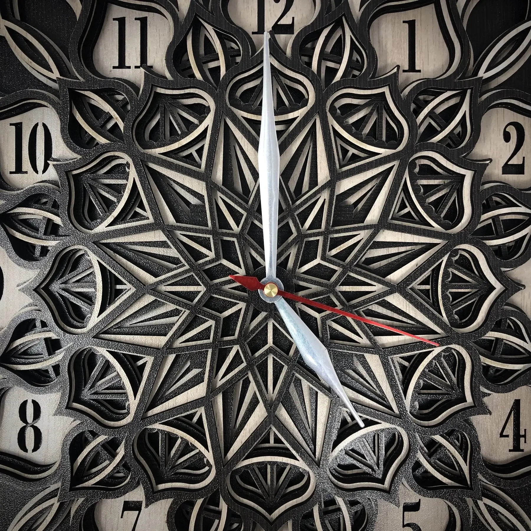 Modern Attractive Wall Clock