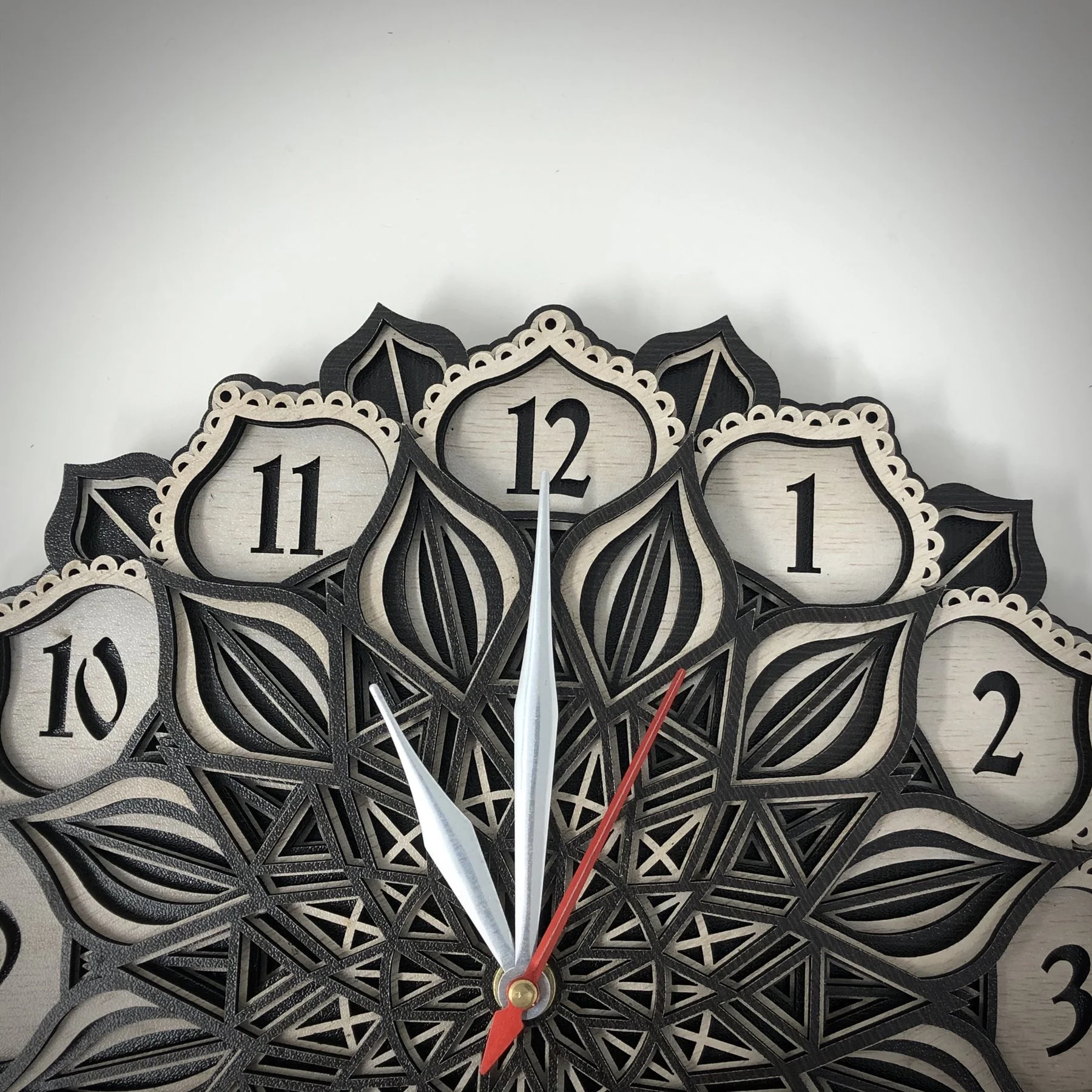 Creative Modern Wall Clock